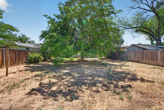225 Morningside Drive NE, Albuquerque, NM 87108