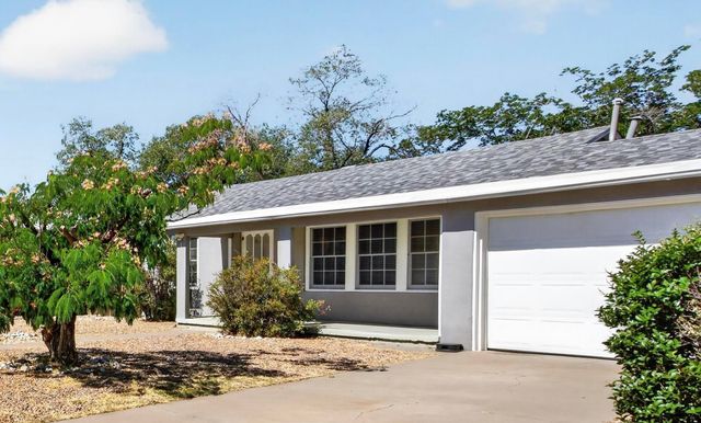 225 Morningside Drive NE, Albuquerque, NM 87108