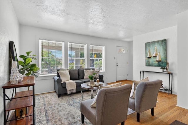 225 Morningside Drive NE, Albuquerque, NM 87108