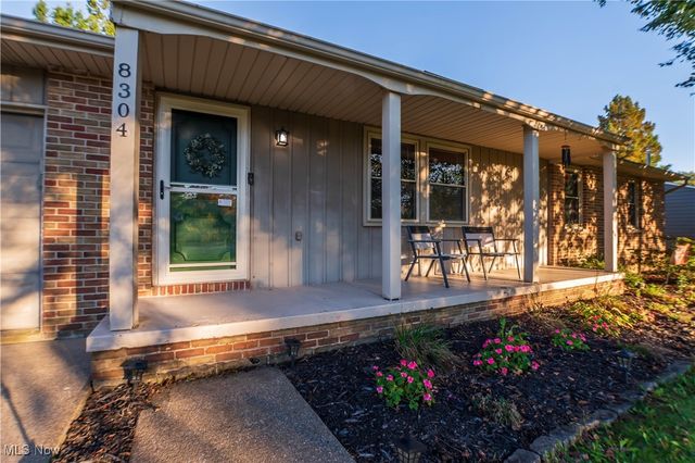 8304 Arlington Avenue NW, North Canton, OH 44720