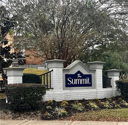 104 Summit View LN, Franklin, VA 23851