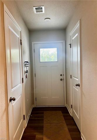 104 Summit View LN, Franklin, VA 23851