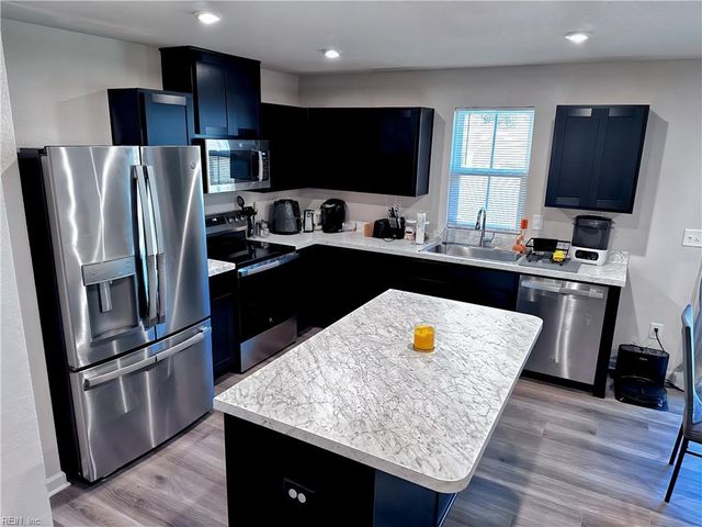 104 Summit View LN, Franklin, VA 23851