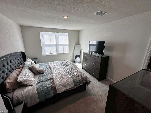 104 Summit View LN, Franklin, VA 23851