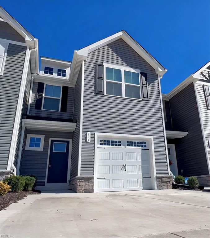 104 Summit View LN, Franklin, VA 23851