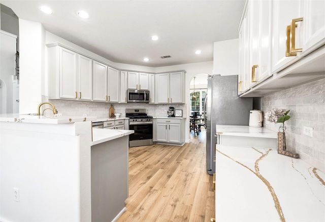 13611 Cotton Way, Mont Belvieu, TX 77523