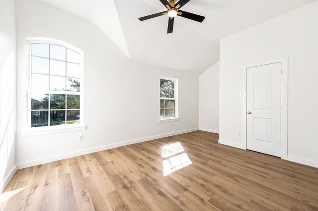 13611 Cotton Way, Mont Belvieu, TX 77523