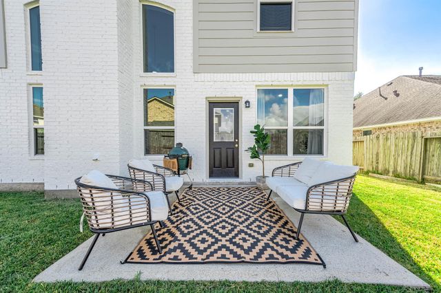 13611 Cotton Way, Mont Belvieu, TX 77523