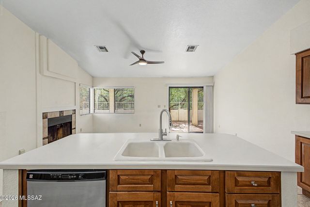 5500 N Waterfield Drive, Tucson, AZ 85750