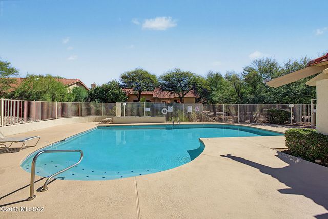 5500 N Waterfield Drive, Tucson, AZ 85750