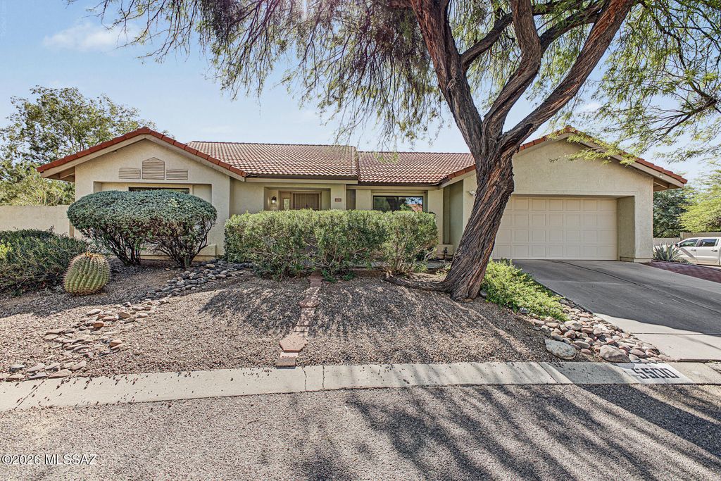 5500 N Waterfield Drive, Tucson, AZ 85750