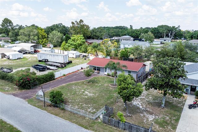 11327 GROVE STREET, Leesburg, FL 34788