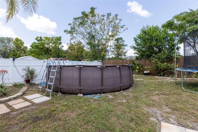 11327 GROVE STREET, Leesburg, FL 34788