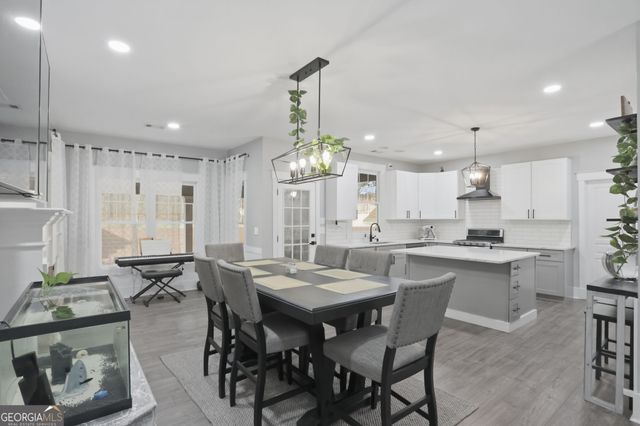 915 Mill Garden Place, Cumming, GA 30040