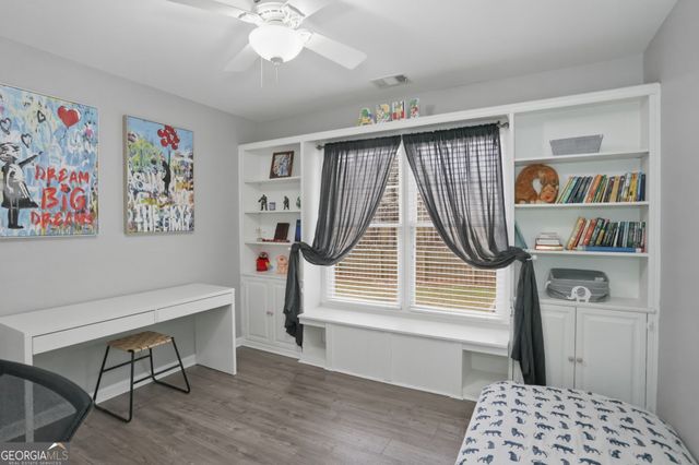 915 Mill Garden Place, Cumming, GA 30040