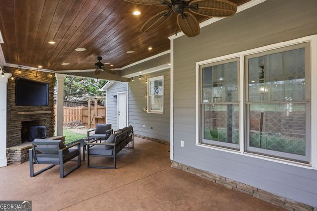 915 Mill Garden Place, Cumming, GA 30040