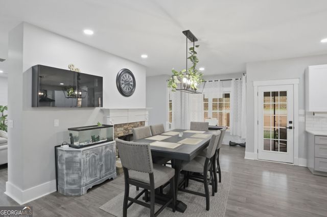 915 Mill Garden Place, Cumming, GA 30040