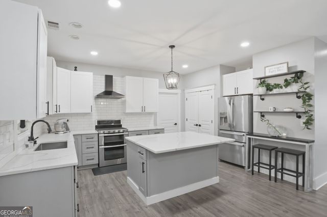 915 Mill Garden Place, Cumming, GA 30040