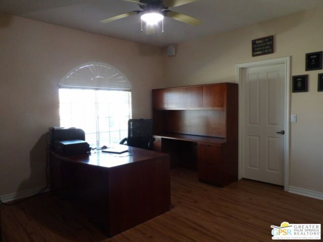 6950 Oak View Court, Oak Hills, CA 92344