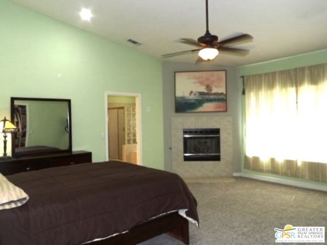 6950 Oak View Court, Oak Hills, CA 92344