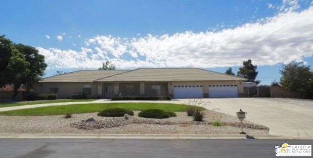 6950 Oak View Court, Oak Hills, CA 92344