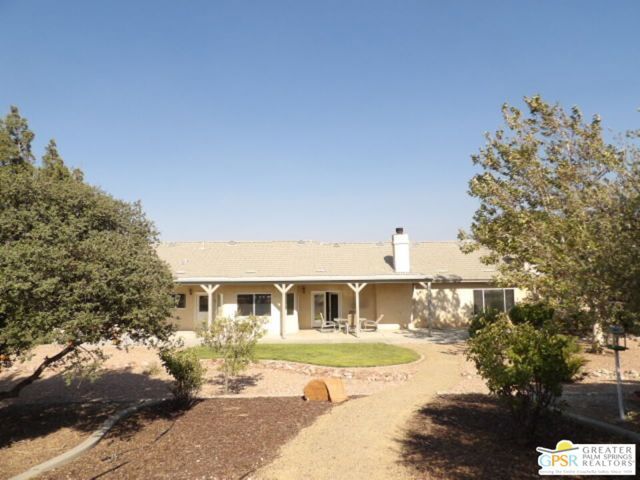 6950 Oak View Court, Oak Hills, CA 92344