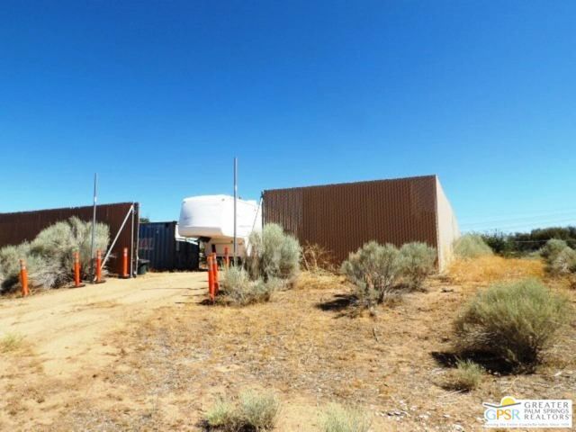 6950 Oak View Court, Oak Hills, CA 92344