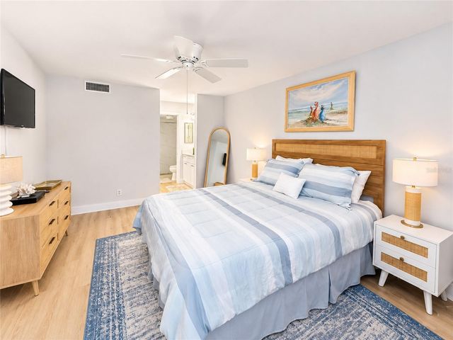 6051 SUN BOULEVARD 111, St Petersburg, FL 33701