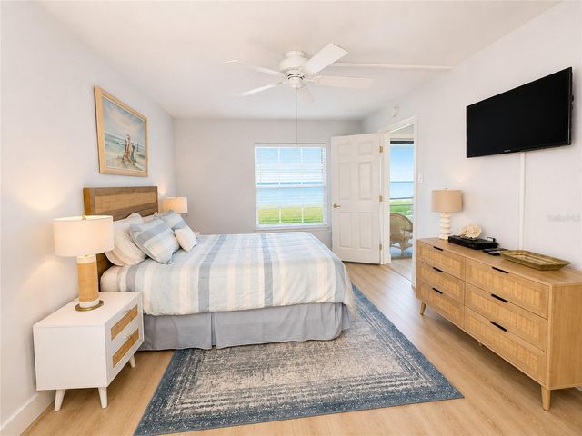 6051 SUN BOULEVARD 111, St Petersburg, FL 33701