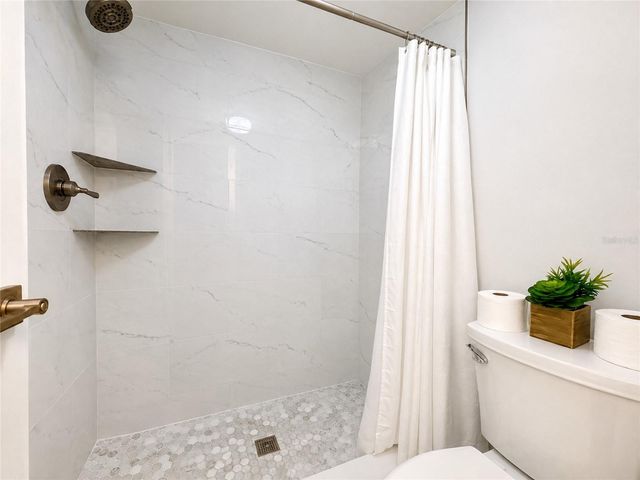 6051 SUN BOULEVARD 111, St Petersburg, FL 33701