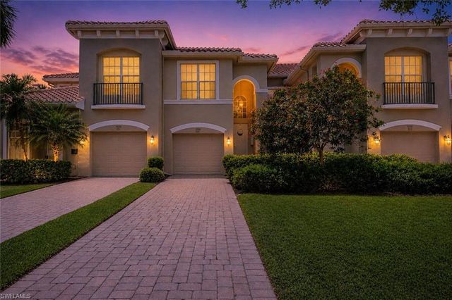 7090 Bay Woods Lake CT 201, Fort Myers, FL 33908