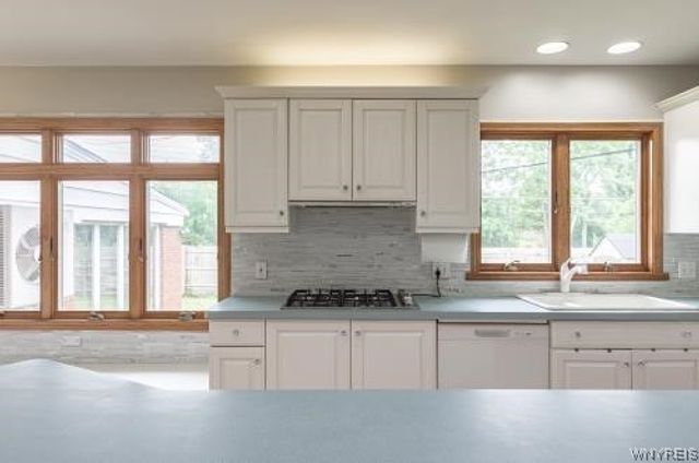 66 Four Seasons Road West, Amherst, NY 14226