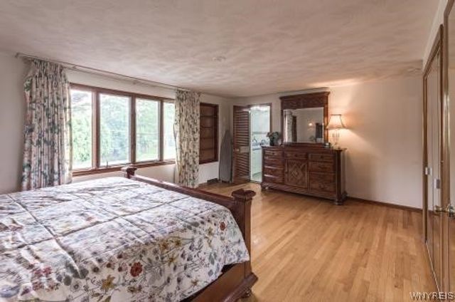 66 Four Seasons Road West, Amherst, NY 14226
