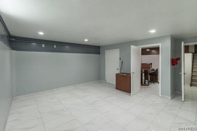 66 Four Seasons Road West, Amherst, NY 14226