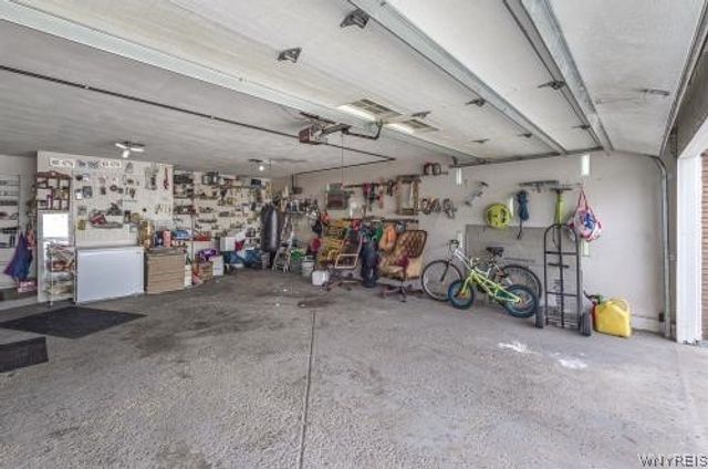 66 Four Seasons Road West, Amherst, NY 14226