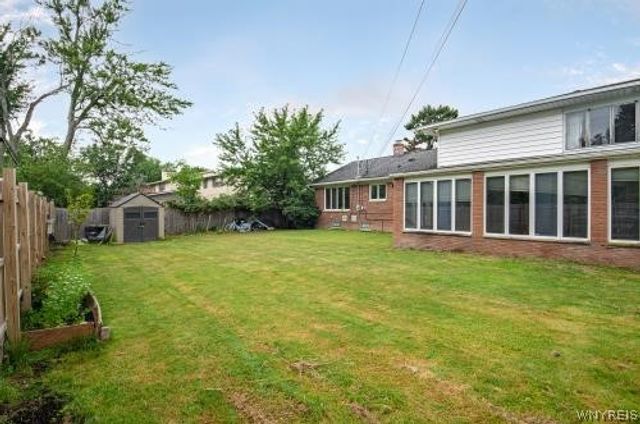 66 Four Seasons Road West, Amherst, NY 14226
