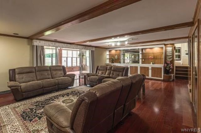 66 Four Seasons Road West, Amherst, NY 14226