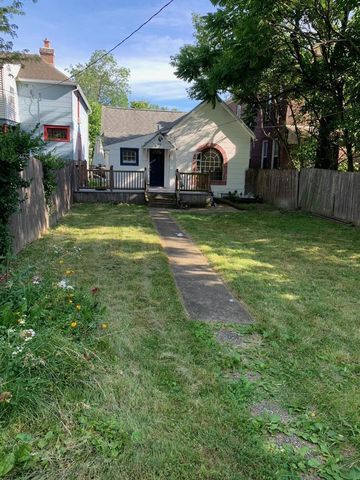 126 E Hudson Street, Columbus, OH 43202