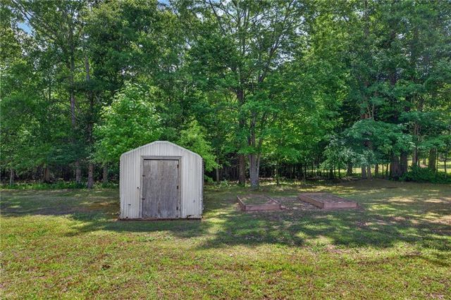 1624 Melear Road, Bowdon, GA 30108
