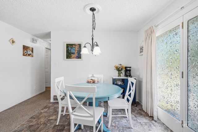 1218 W Chateau, Meridian, ID 83646