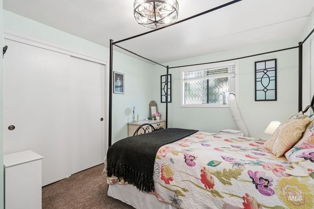 1218 W Chateau, Meridian, ID 83646