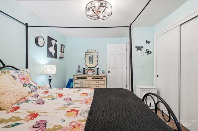 1218 W Chateau, Meridian, ID 83646