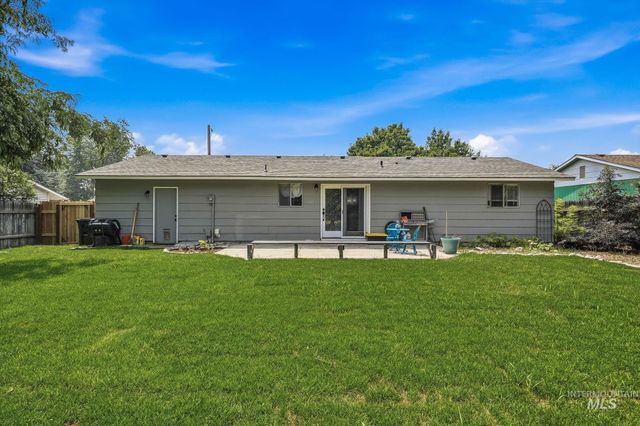 1218 W Chateau, Meridian, ID 83646