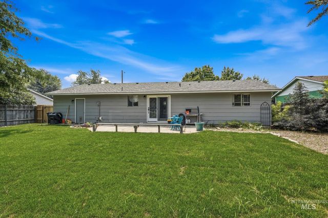 1218 W Chateau, Meridian, ID 83646