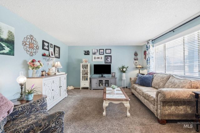1218 W Chateau, Meridian, ID 83646