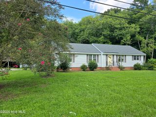 1044 Us Highway 17 S, Elizabeth City, NC 27909