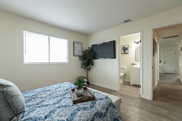 2935 Holly Dr, Tracy, CA 95376