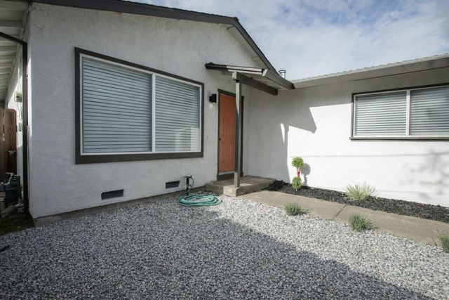 2935 Holly Dr, Tracy, CA 95376