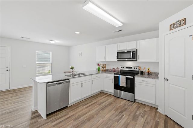 3906 Bellingham Court, Greensboro, NC 27406