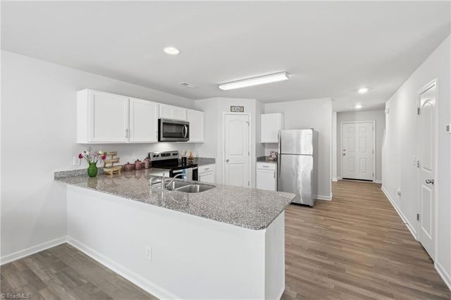 3906 Bellingham Court, Greensboro, NC 27406